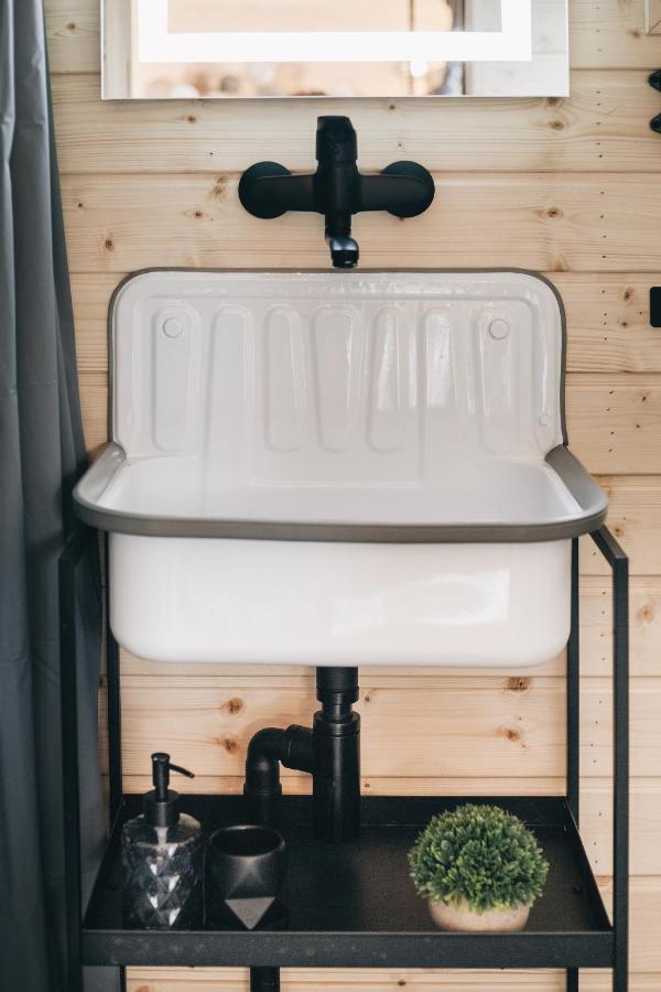 Idyllisches Tiny House Mit Sauna Löbau Exteriör bild